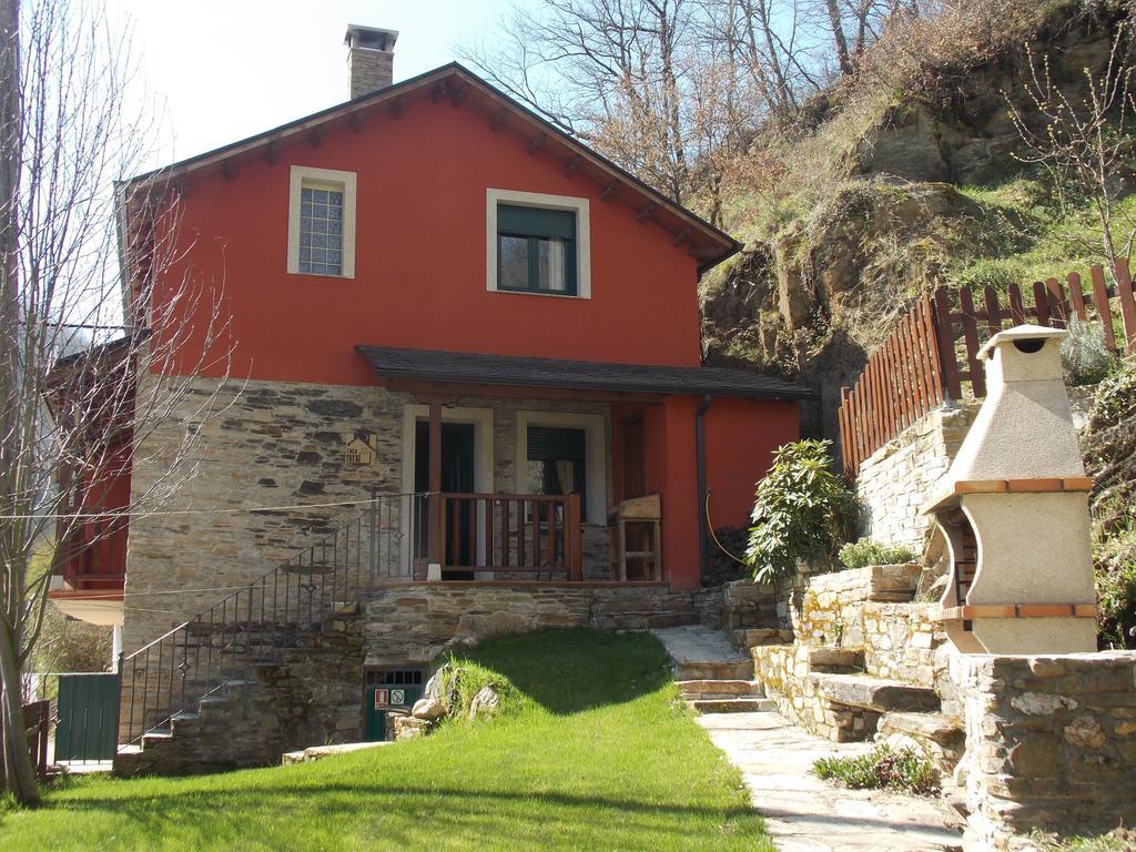 Hostal El Recanto Vega de Valcarce Buitenkant foto