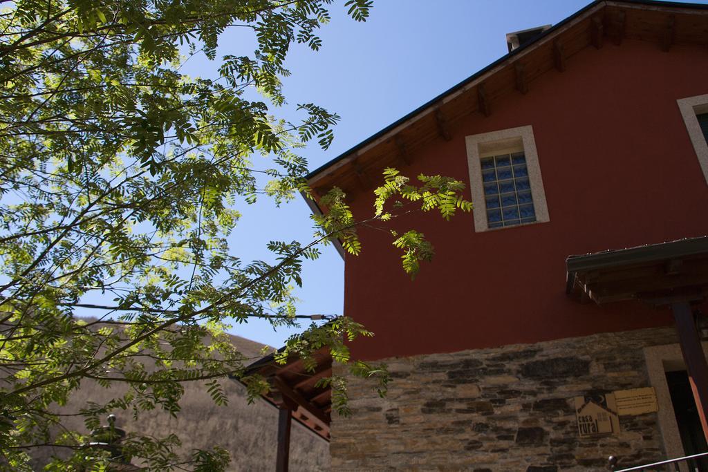 Hostal El Recanto Vega de Valcarce Buitenkant foto