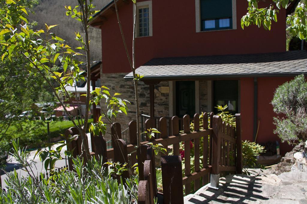 Hostal El Recanto Vega de Valcarce Buitenkant foto