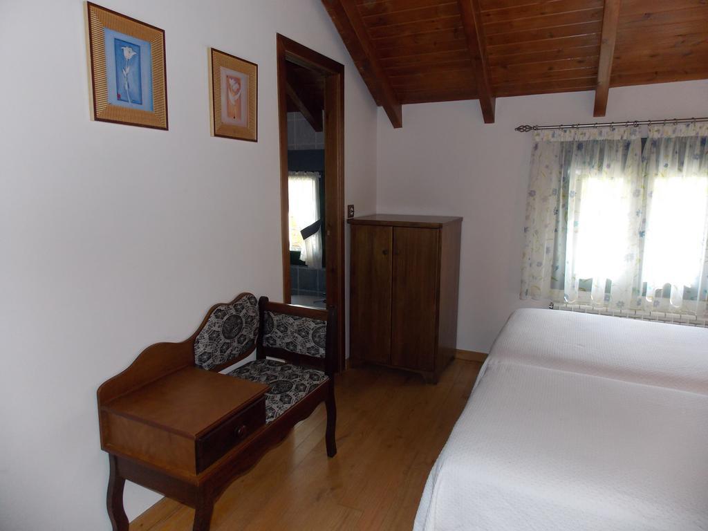 Hostal El Recanto Vega de Valcarce Buitenkant foto