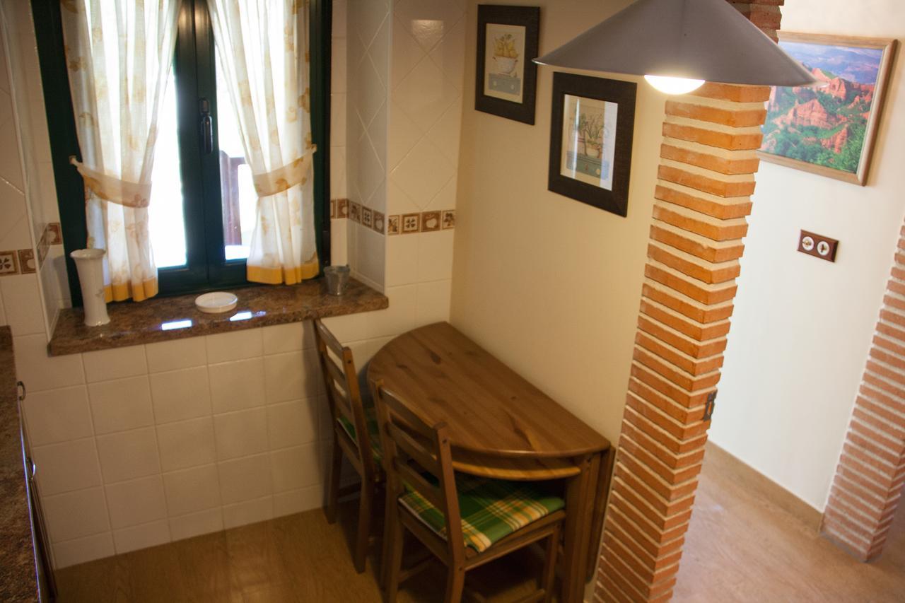 Hostal El Recanto Vega de Valcarce Buitenkant foto